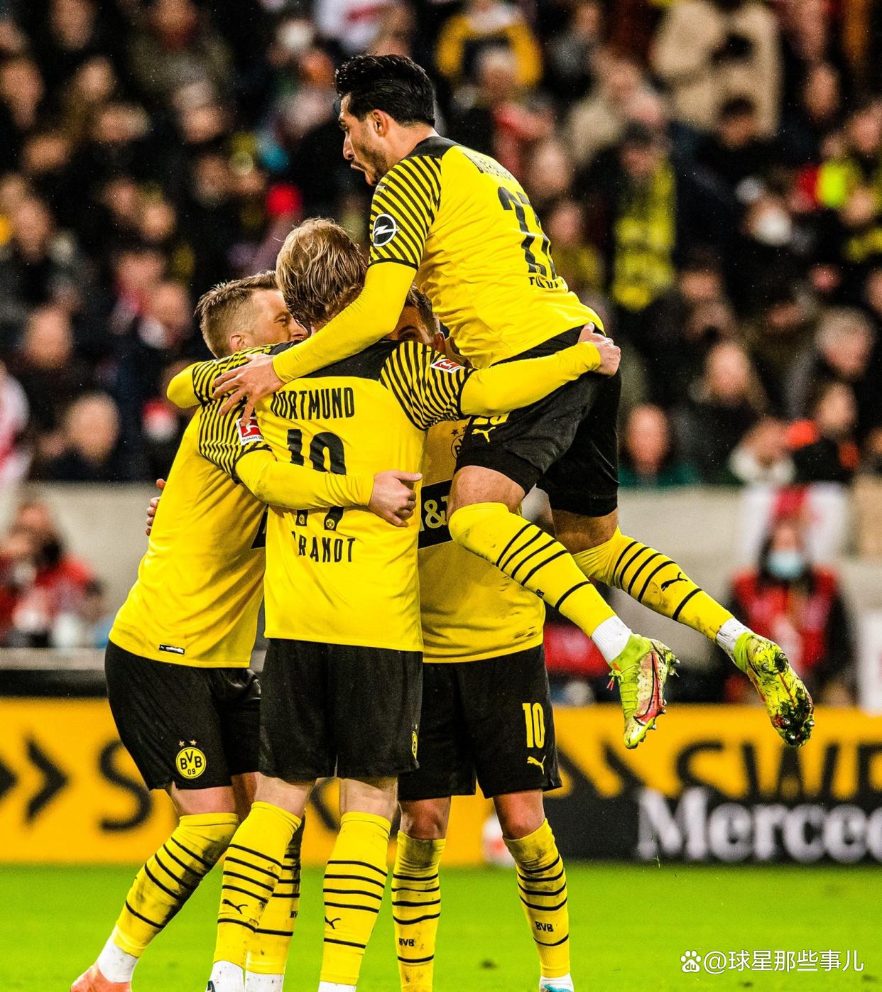 多特蒙德在主场迎战获得令人鼓舞的胜利 多特蒙德在主场迎战获得令人鼓舞的胜利