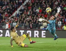 包含里尔主场-力克亚眠,鲁本-博图宁破门取胜的词条 包含里尔主场-力克亚眠,鲁本-博图宁破门取胜的词条