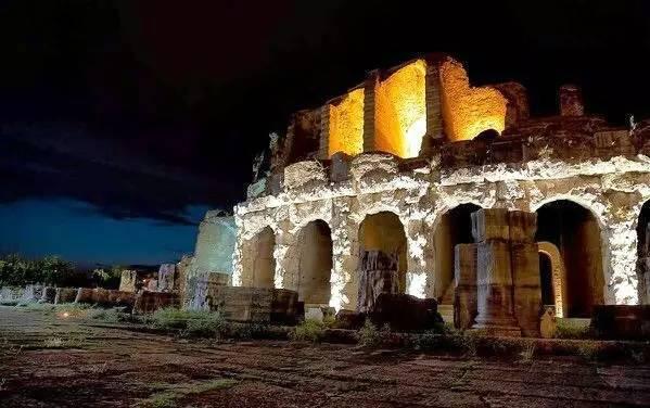 尼姆球队防线失守,需加强训练 尼姆球队防线失守,需加强训练