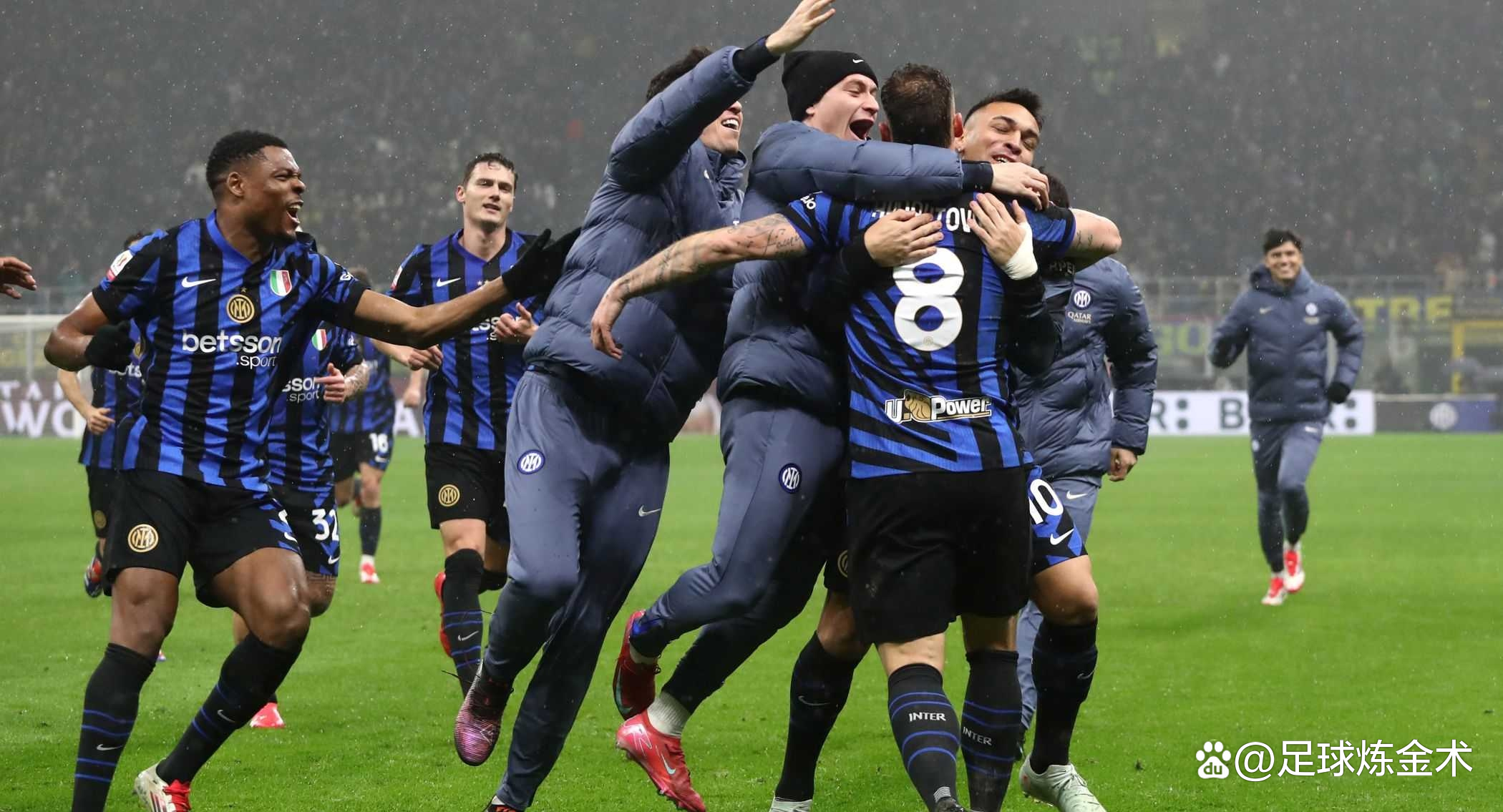 意大利国家队在比赛中惨遭逆转 意大利国家队在比赛中惨遭逆转