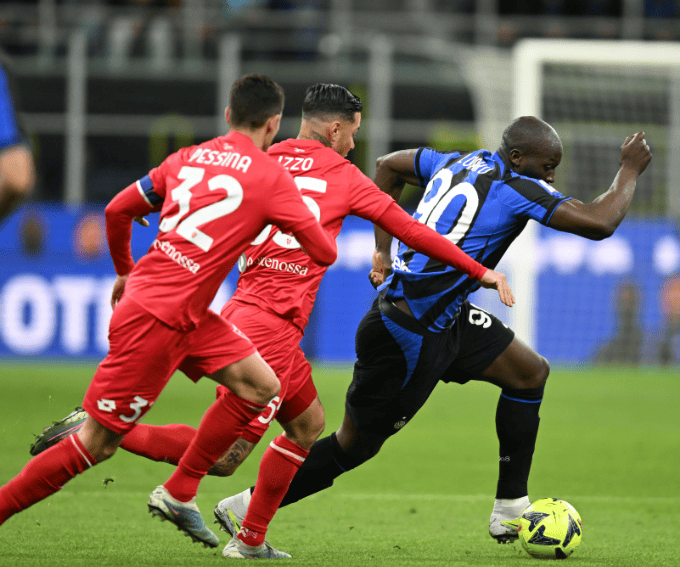 国际米兰主场迎战桑普多利亚,取得胜利 国际米兰主场迎战桑普多利亚,取得胜利