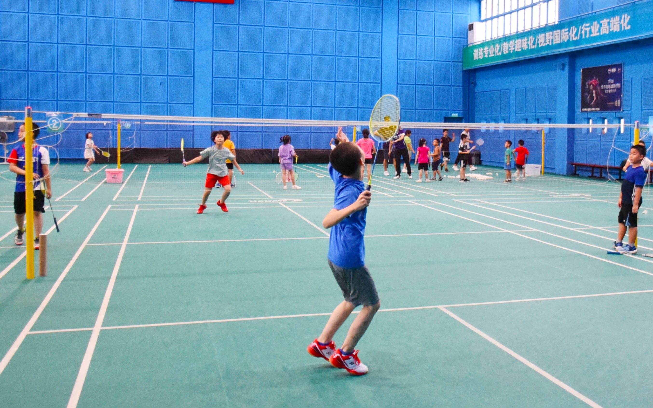 越战越勇！一队小将突围球场展现实力的简单介绍