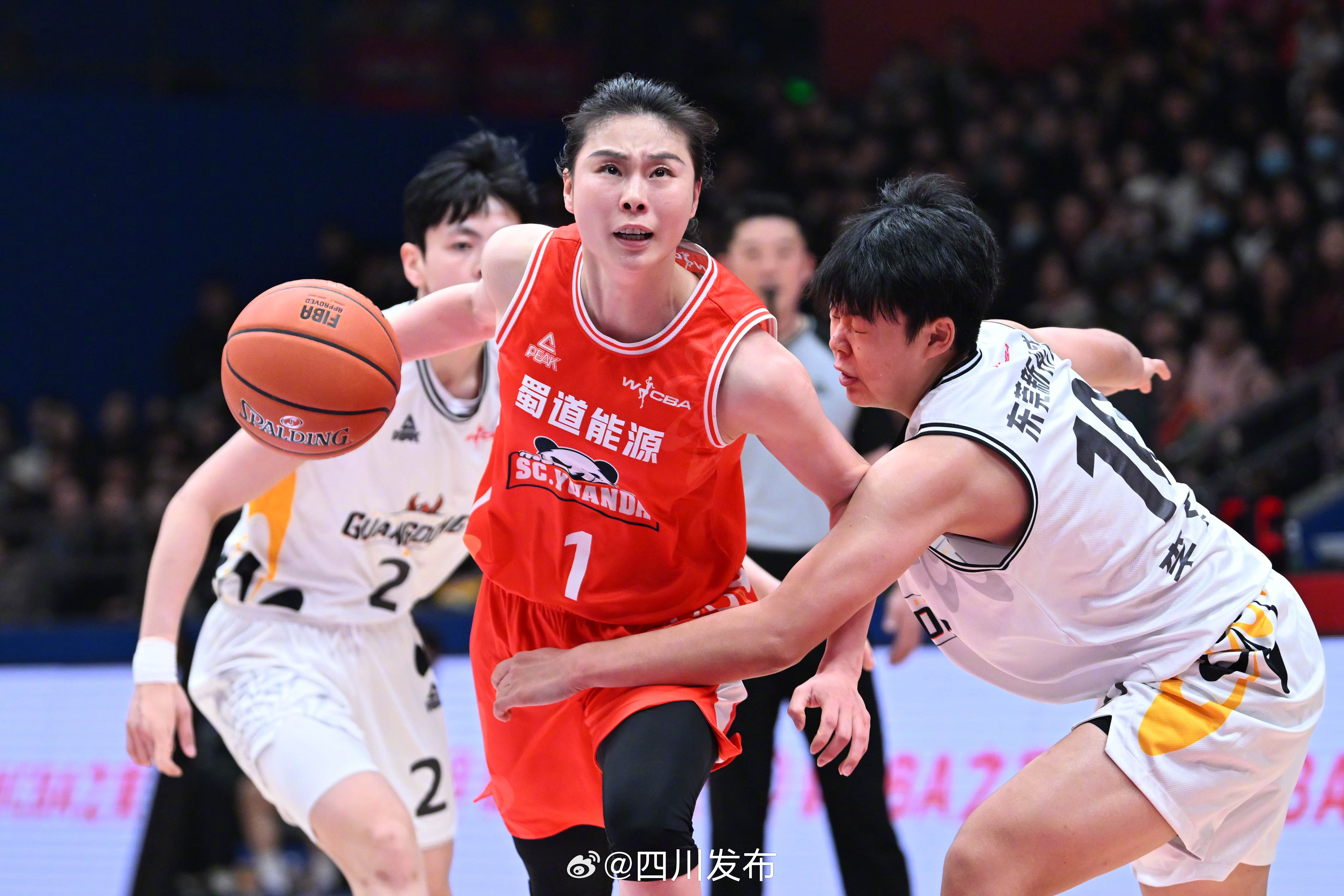 爱游戏在线登录-四川队主场大胜，取得本赛季首胜的简单介绍