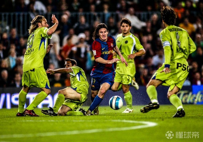 梅西连续两场比赛进球,领衔巴塞罗那胜利 梅西连续两场比赛进球,领衔巴塞罗那胜利