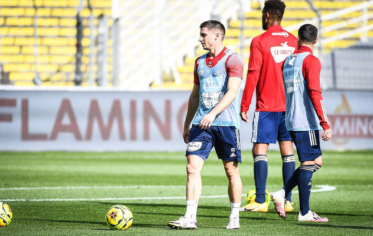 法国联赛中，蒙彼利埃球队表现强劲，破局取胜