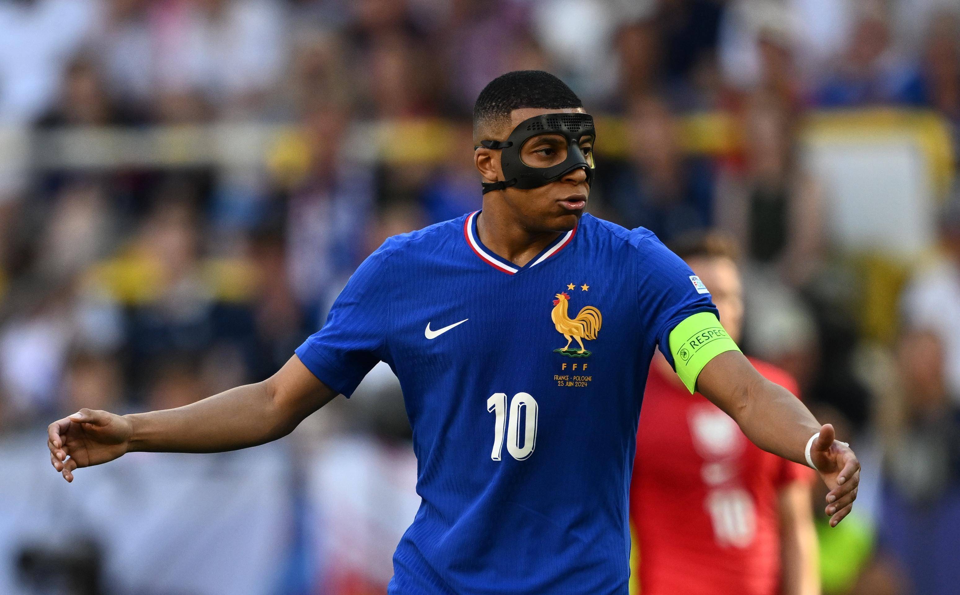 法国队狂胜对手,实现全面胜利 法国队狂胜对手,实现全面胜利