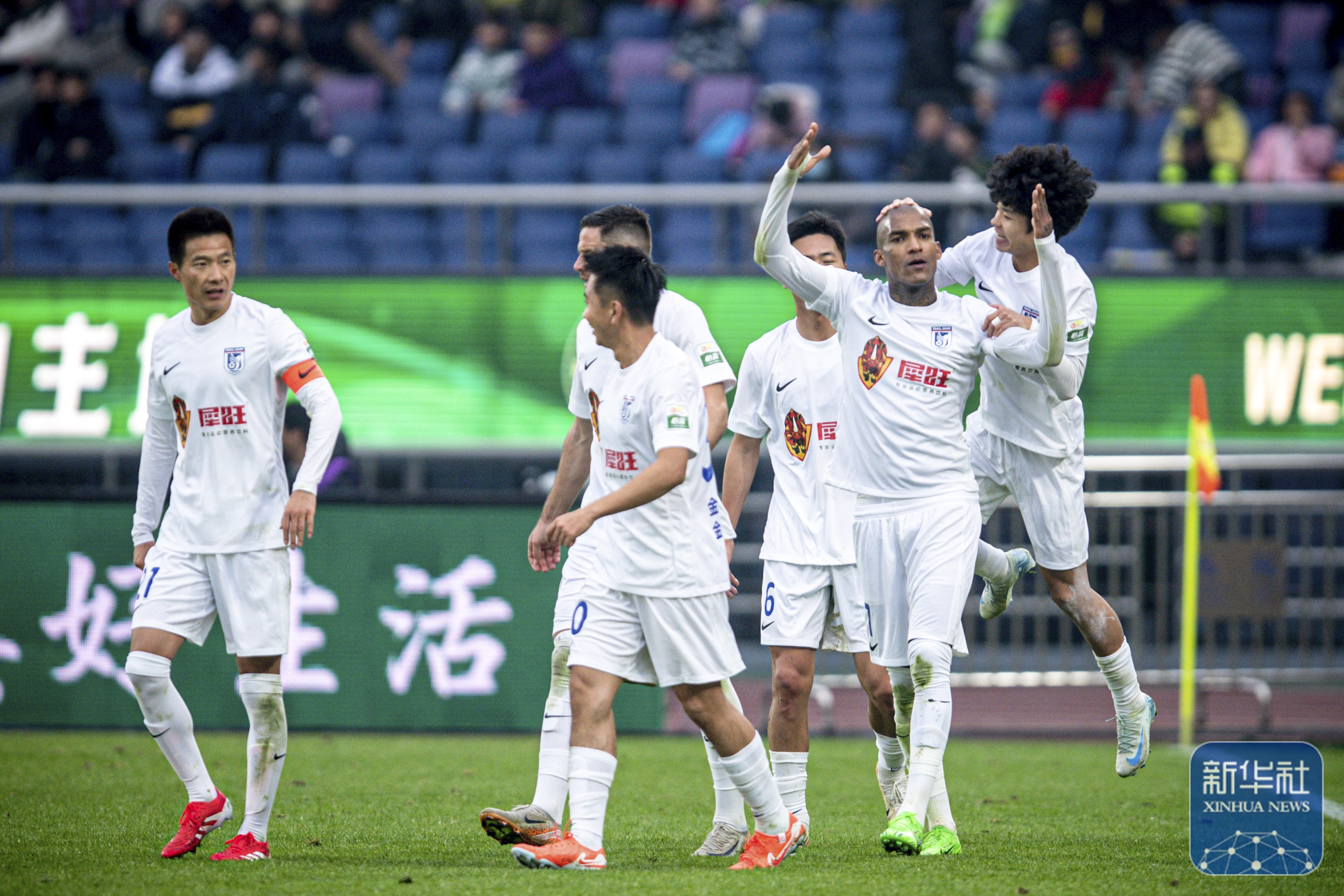 包含重庆力帆客场逼平浙江绿城队,实力不俗的词条 包含重庆力帆客场逼平浙江绿城队,实力不俗的词条