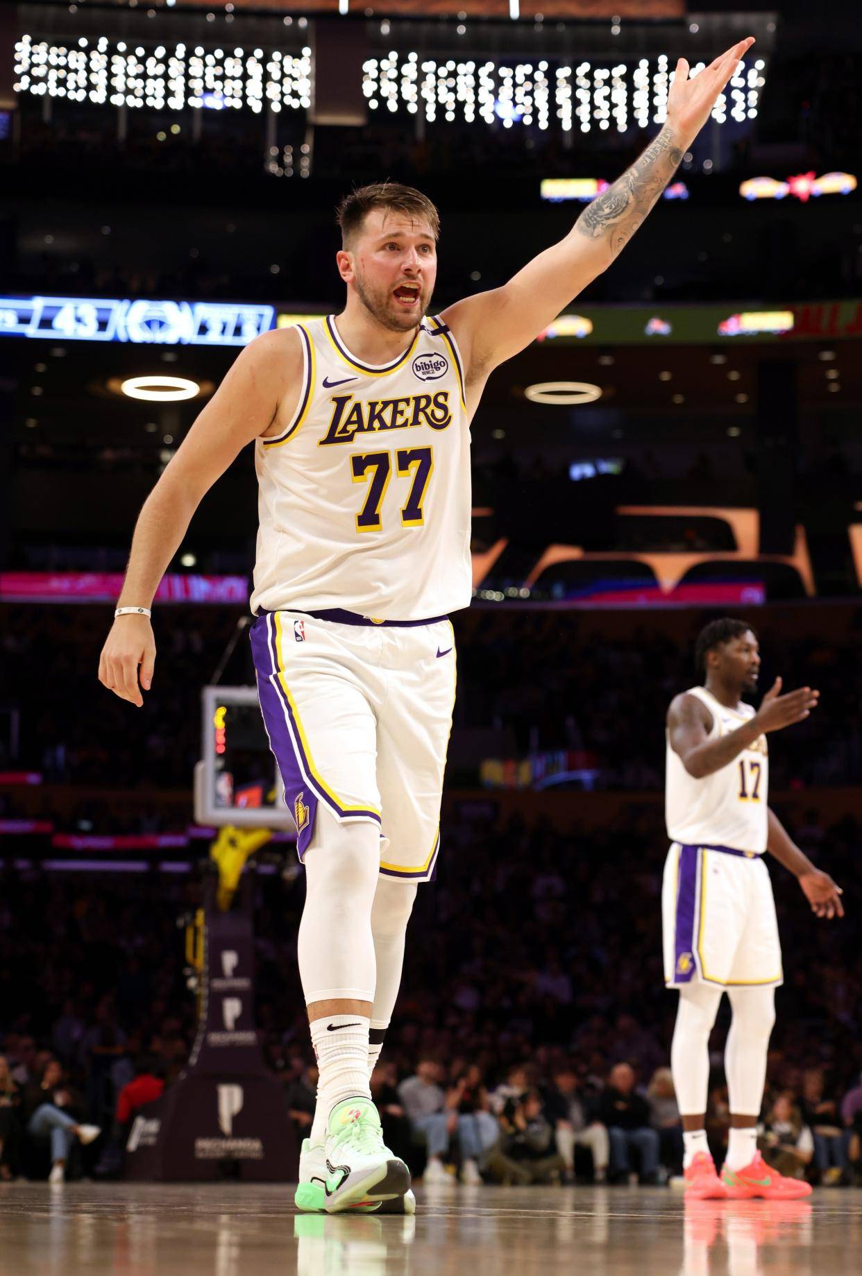 爱游戏登录入口-火箭战胜灰熊，士气高昂