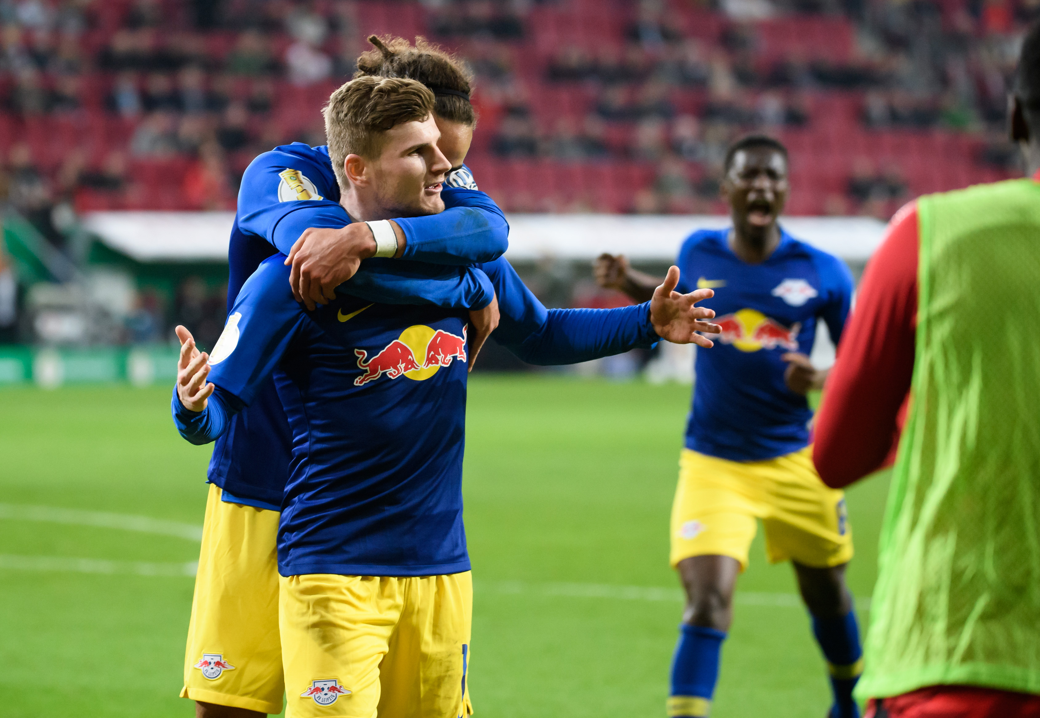 爱游戏官网入口-关于莱比锡客场胜利，成功搭建晋级基础的信息