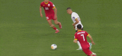 爱游戏官网-澳大利亚对阵中国，比赛进入白热化阶段