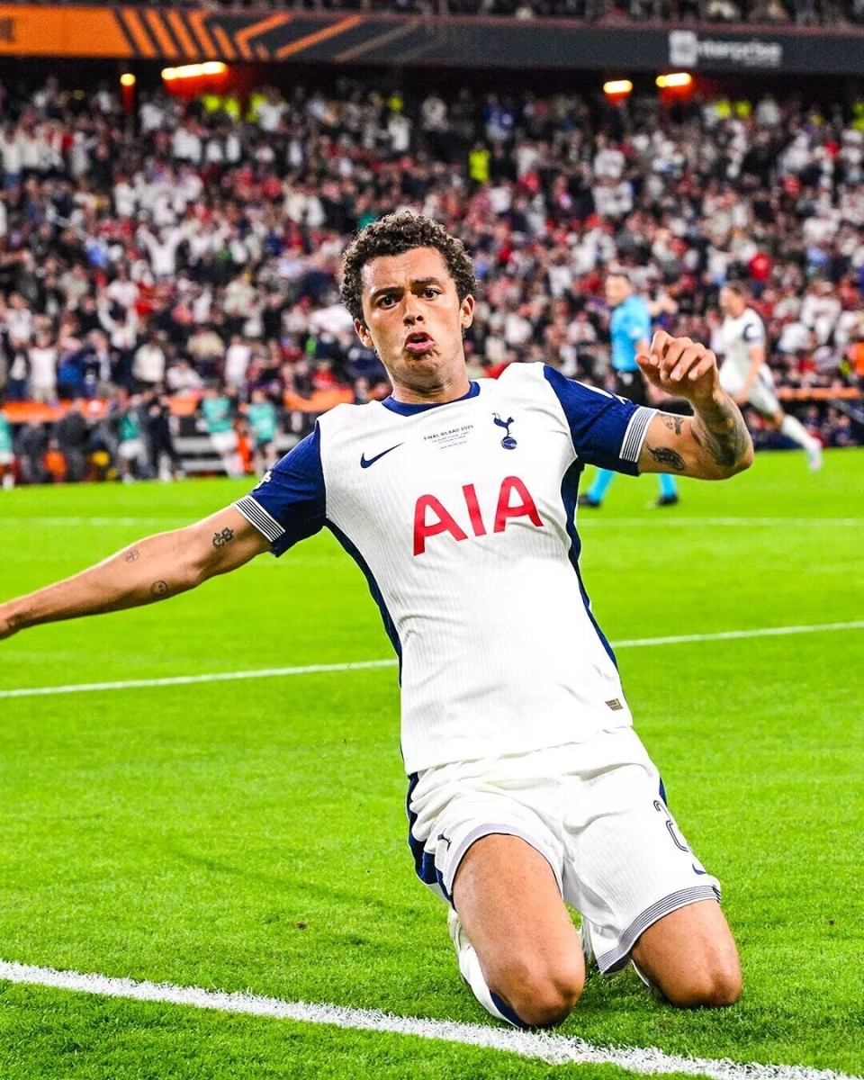 热刺主场惜败伯恩茅斯，榜首失守