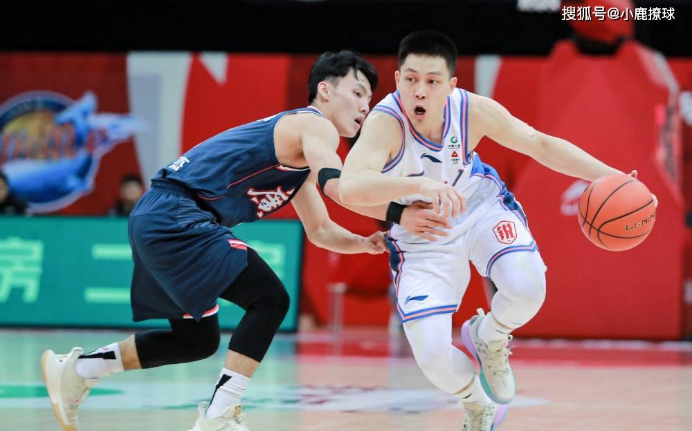 包含上海男篮对阵青岛队,双方实力对比胶着的词条 包含上海男篮对阵青岛队,双方实力对比胶着的词条