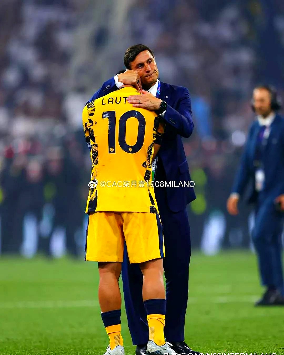 包含黑山队遭遇困境，欧洲杯淘汰赛冒晋级风险的词条